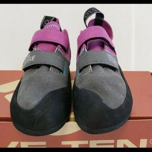 5.10 Five Ten Rogue Climbing Shoes